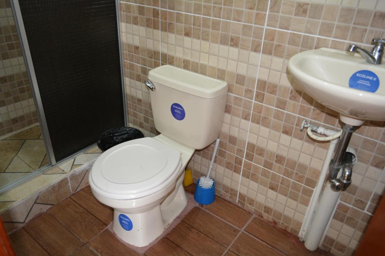 Apartamentos Y Hostal Rudon #1 Puerto Cortes Buitenkant foto